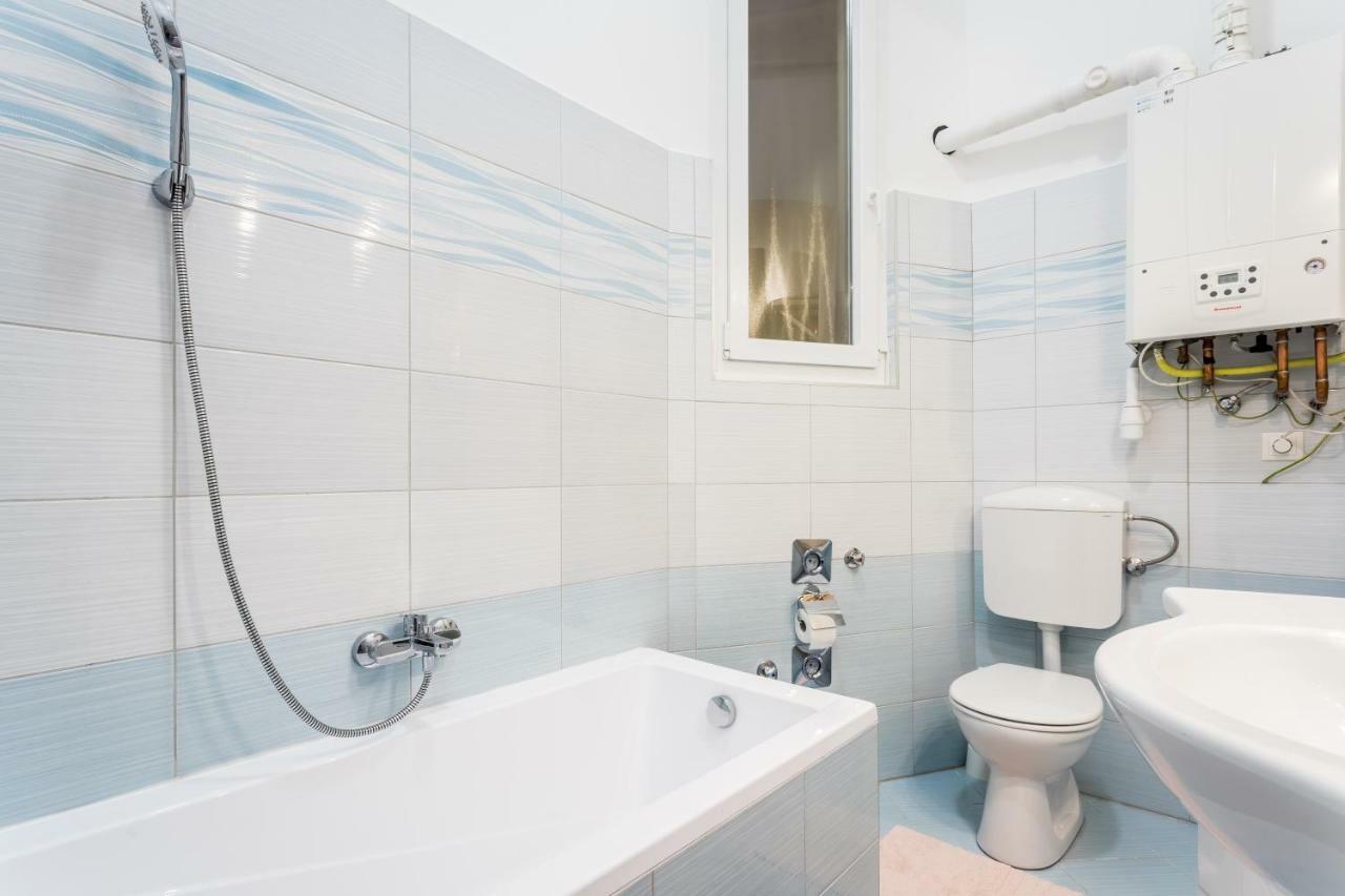 Bpr Turquoise Simplicity Apartment 布达佩斯 外观 照片